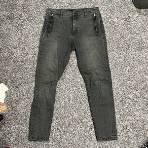 Banana Republic Mid Rise Skinny Utility Black Washed Jean size 4/27